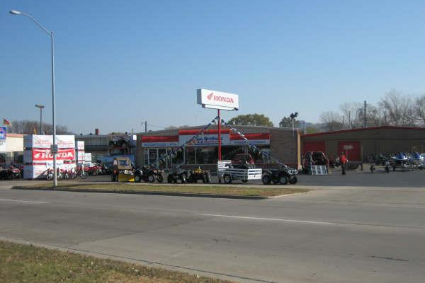 Two Brothers Honda Shop Location in La Crosse, Wisconsin.