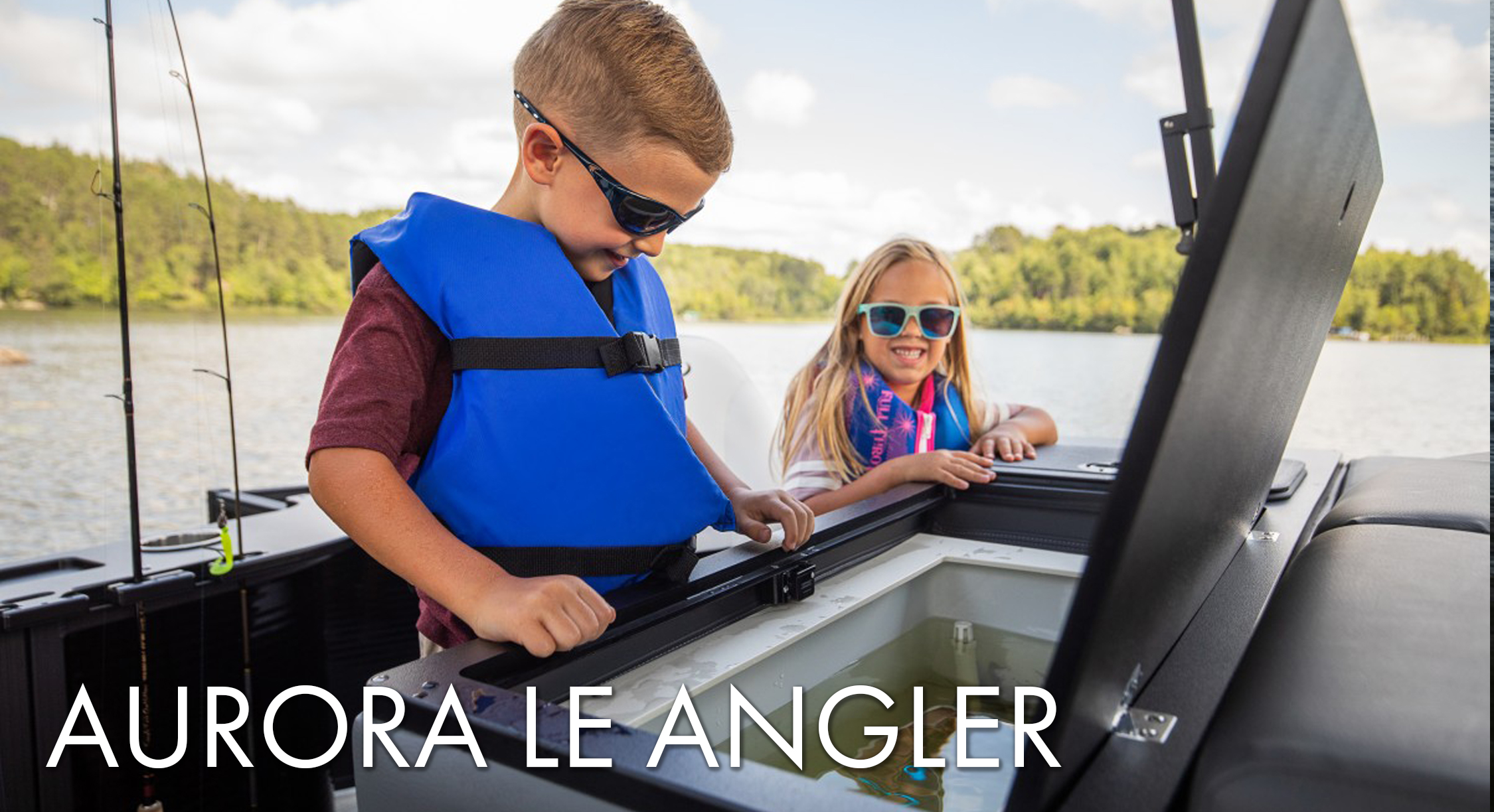 Manitou Aurora LE Angler Pontoon