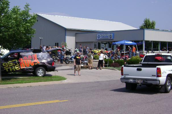 Two Brothers Yamaha front building in Onalaska, Wisconsin.